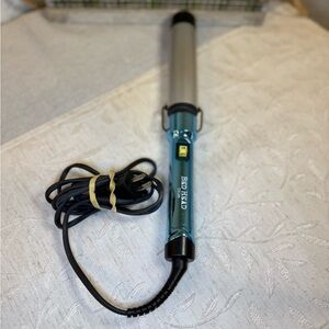 Bed Head BH363 Curlipops 1.5" XL Curling Blue Wand Beach Waves & Dual Voltage